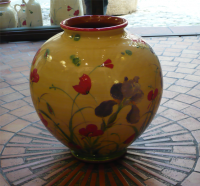 vase couleur jaune dcor iris coquelicot